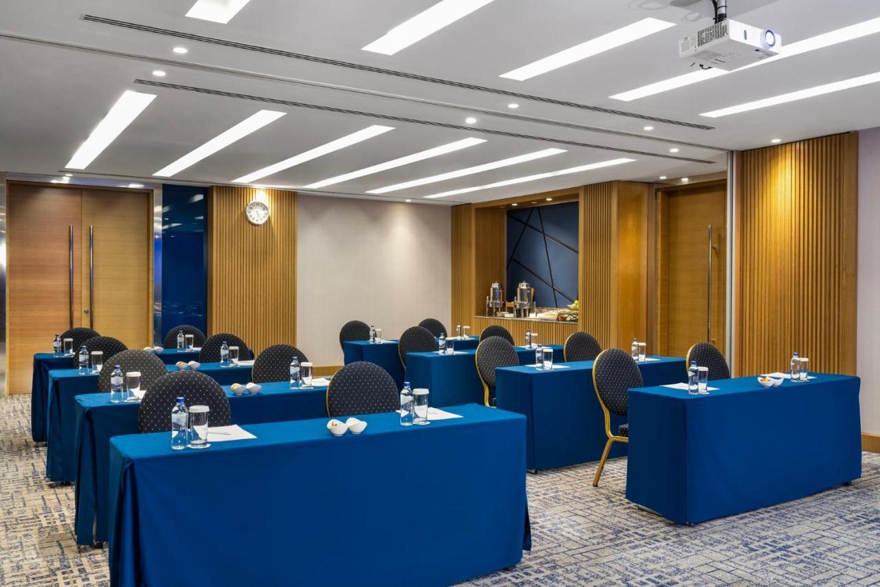 Crowne Plaza Florya By Ihg 5*