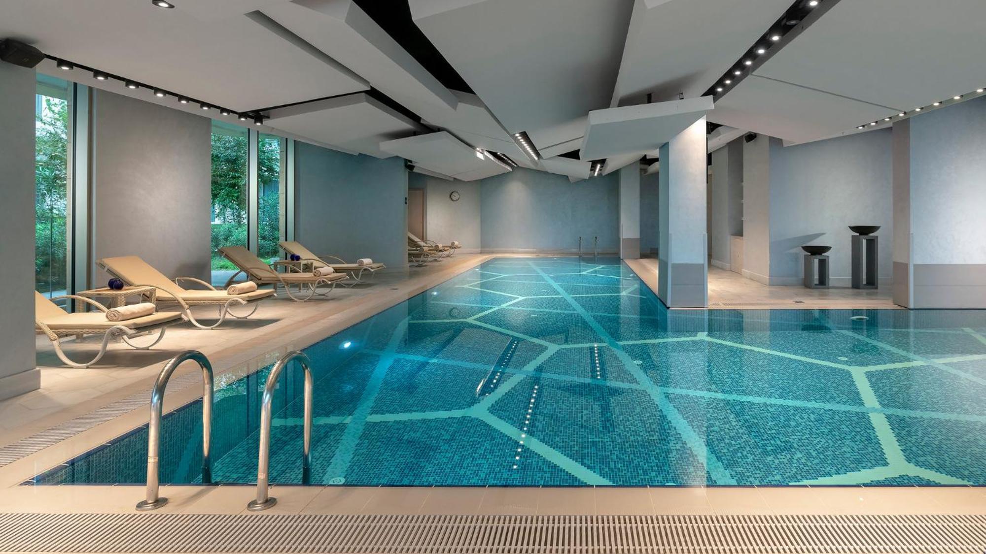 Hotel Crowne Plaza Florya By Ihg Istanboel