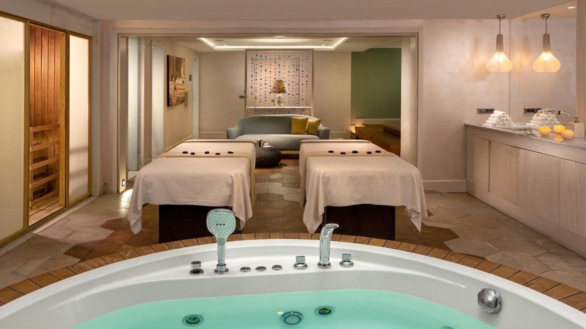 Crowne Plaza Florya By Ihg Hotel